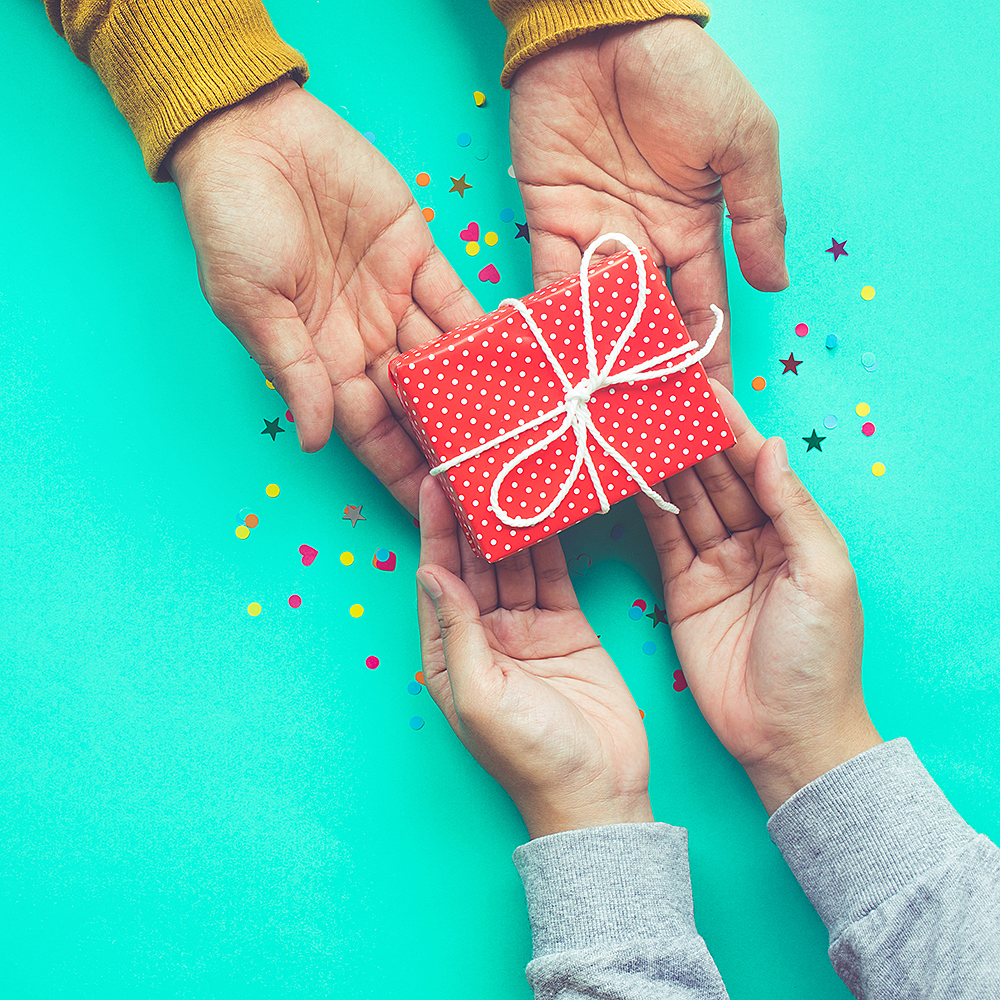 Holiday Appreciation Gift Giving Tips | IAAP Edge